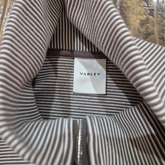 Varley Milano Half Zip Sweatshirt Size Medium - Picture 6 of 7